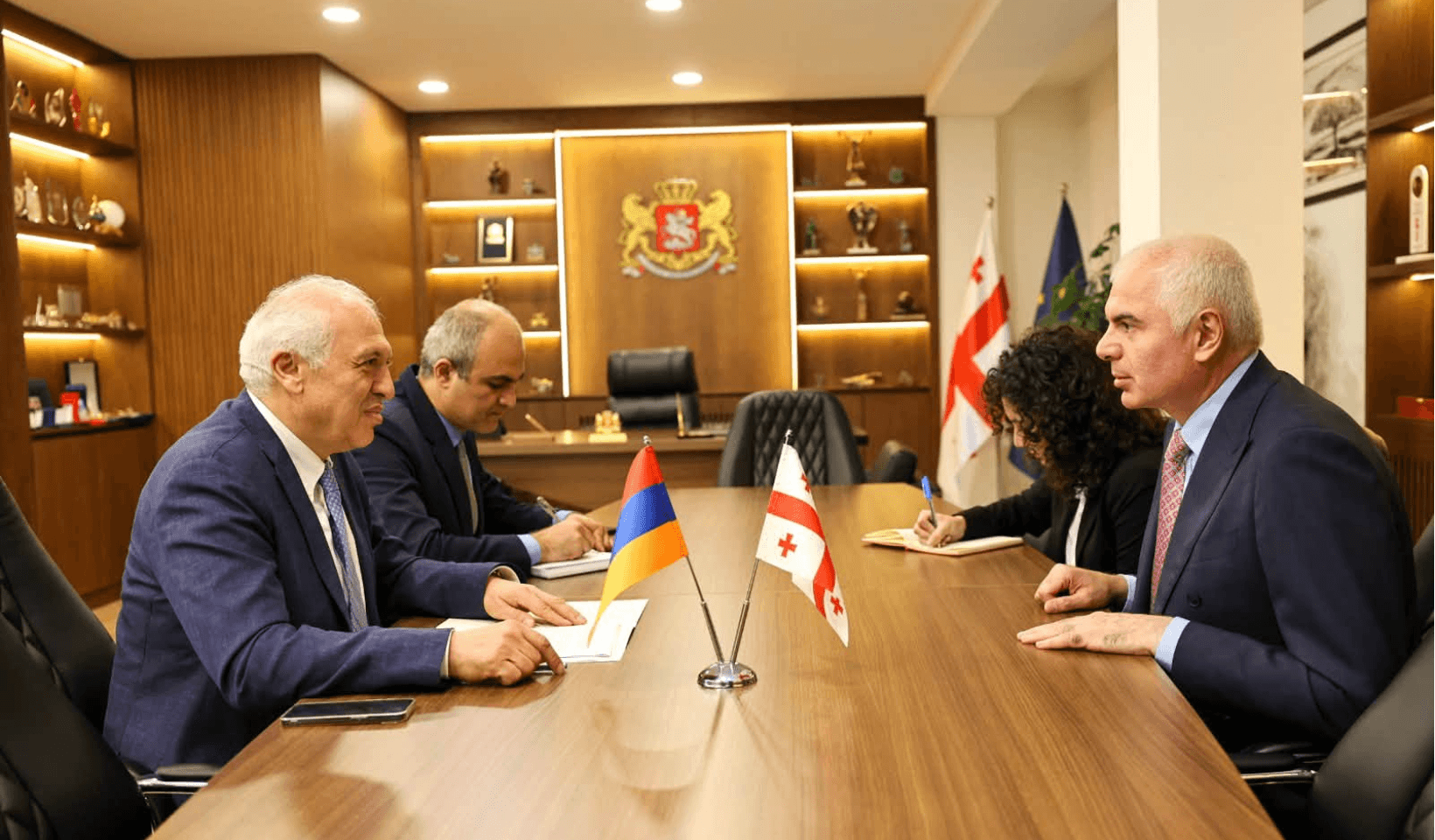 სპორტის მინისტრმა სომხეთის რესპუბლიკის ელჩს უმასპინძლა