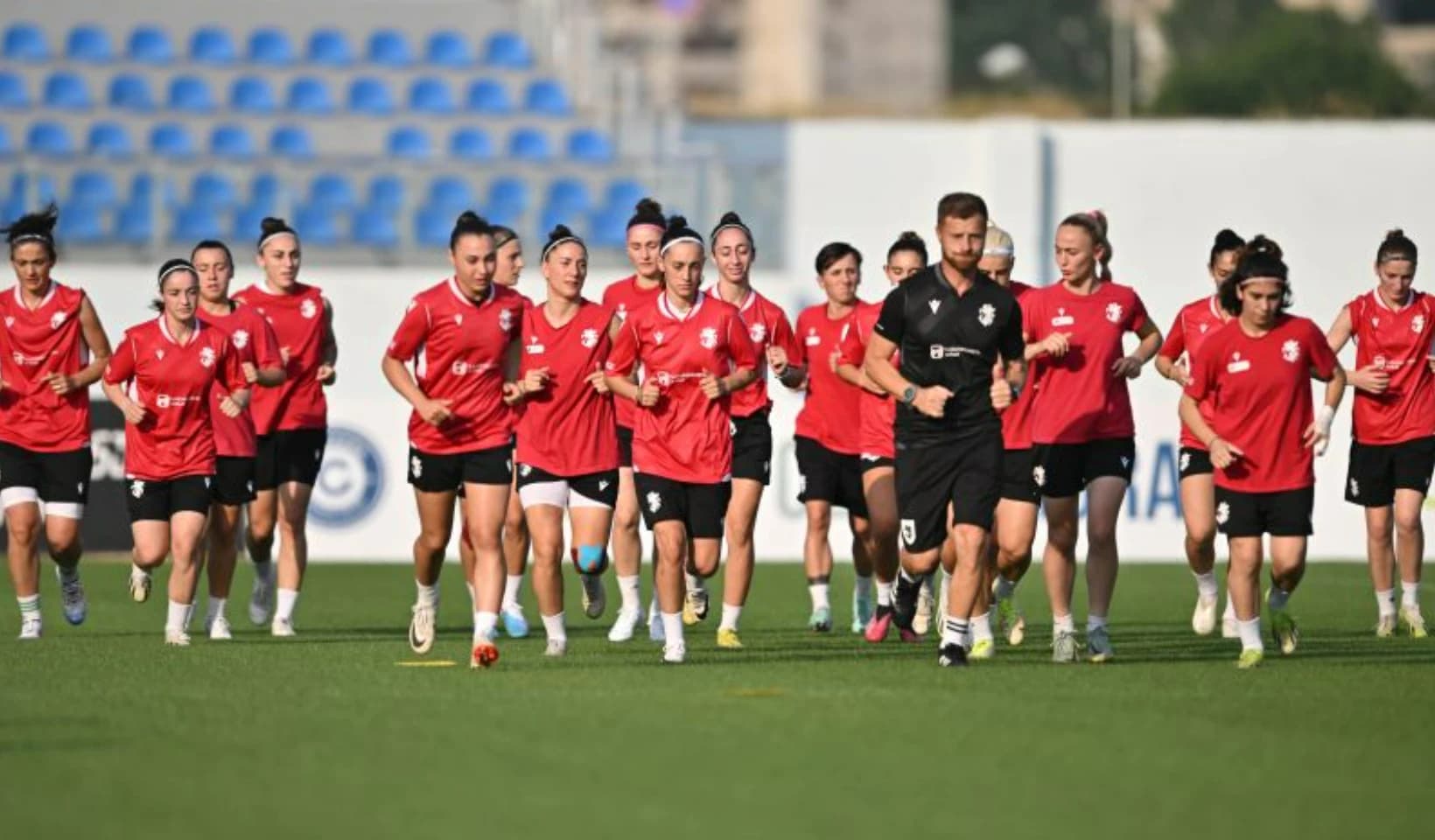 საქართველოს ქალთა საფეხბურთო ნაკრები ევროპის ჩემპიონატის საკვალიფიკაციო ეტაპის მატჩებისთვის ემზადება
