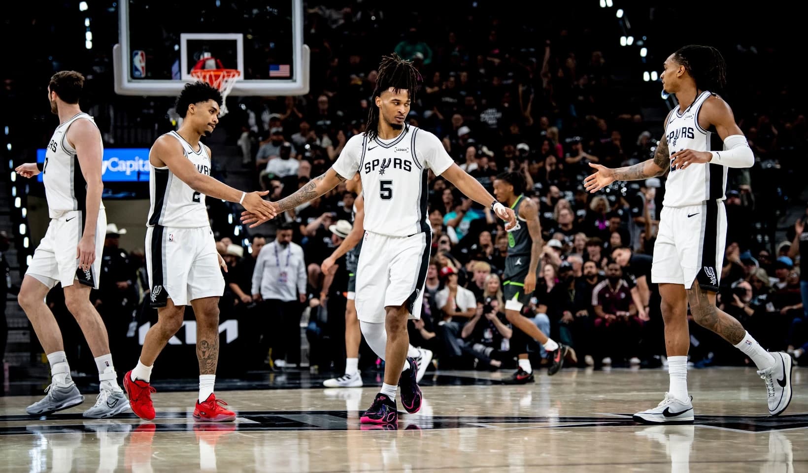 NBA Playoffs: ნიქსი სერიაში უპირატესობას ორამდე ზრდის, სან ანტონიომ კი წონასწორობა აღადგინა