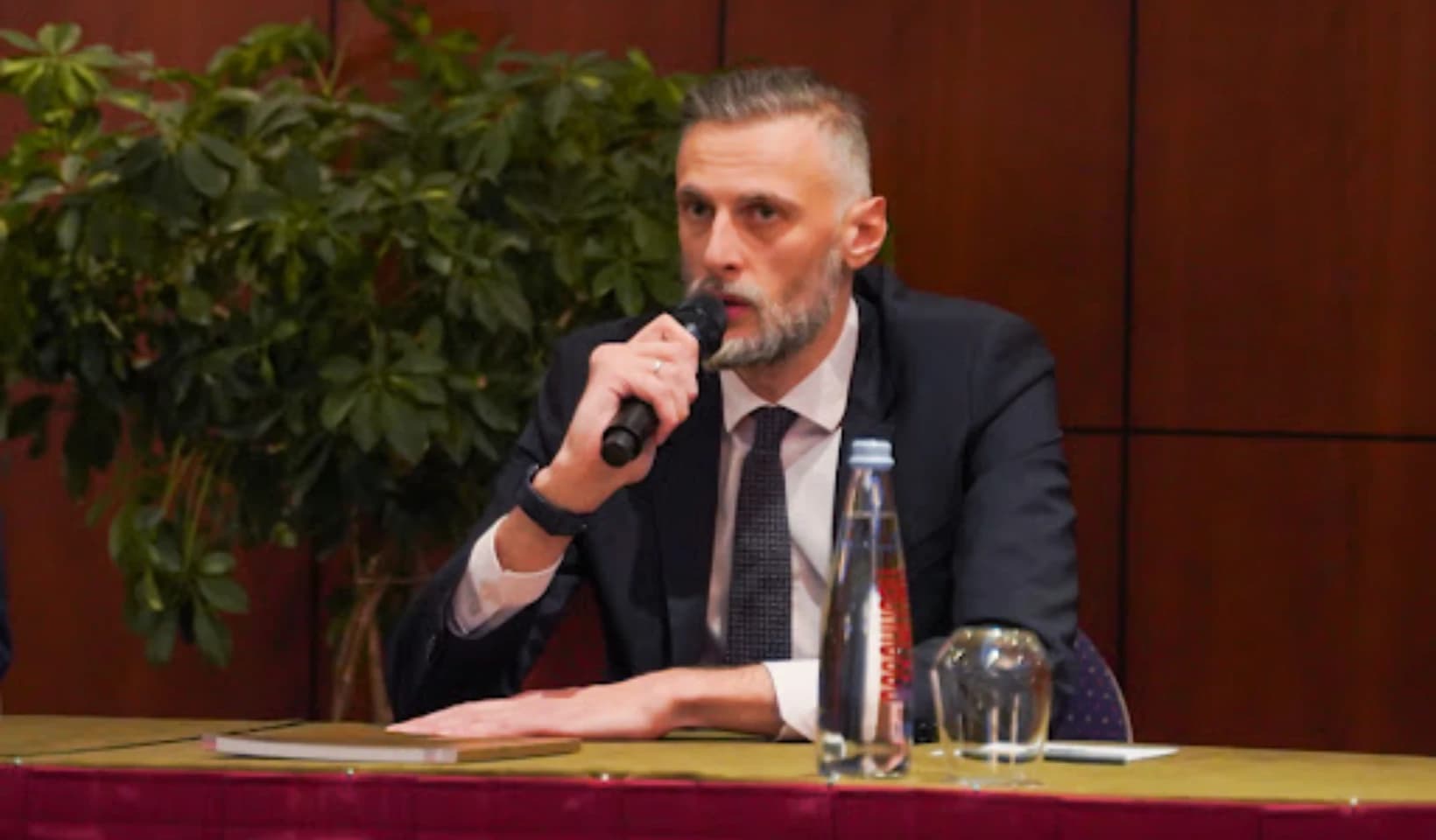 ვიქტორ სანიკიძე: ჯგუფიდან გასვლის შანსი არსებობს