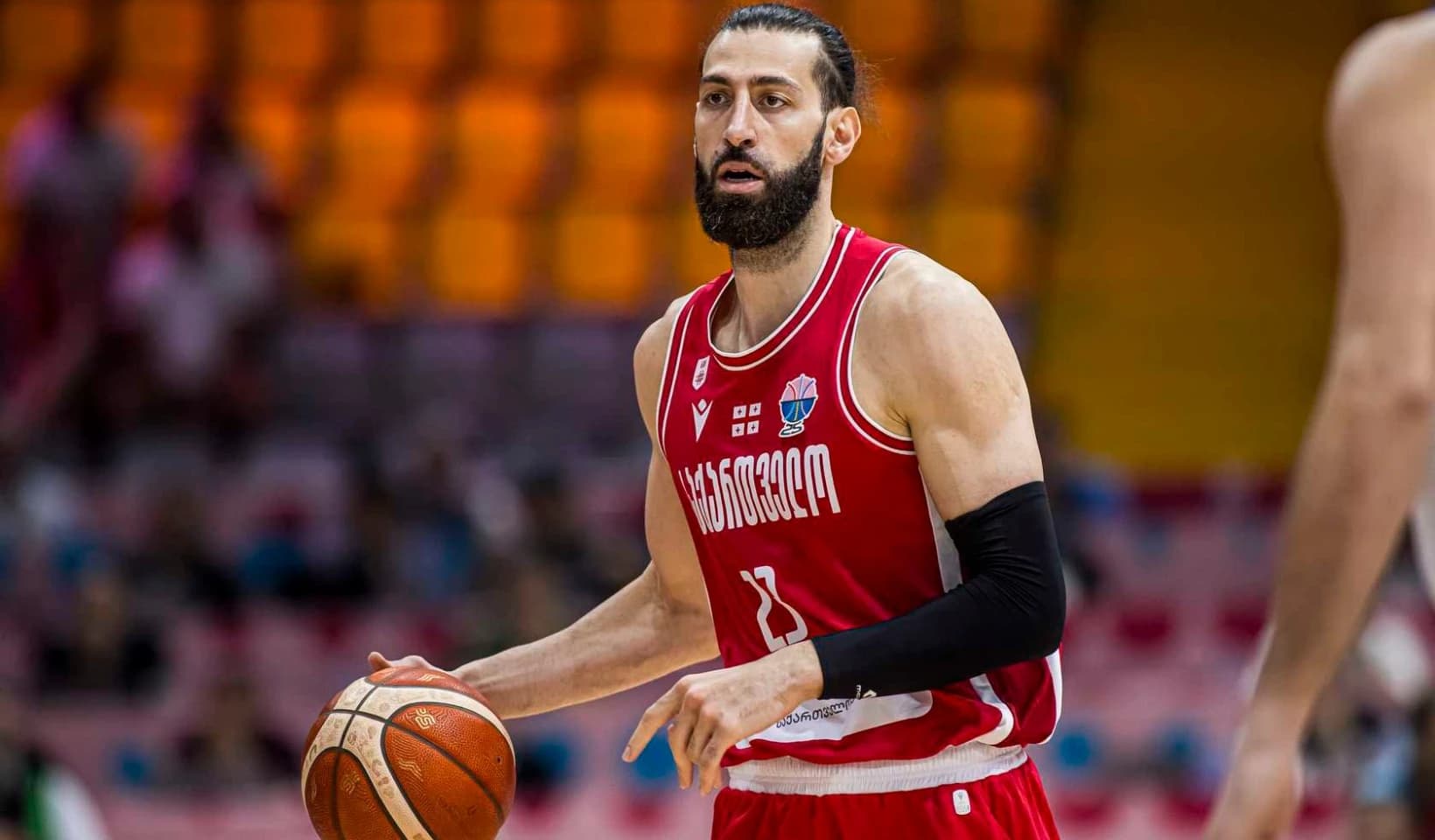 ცნობილია FIBA-ს გადაწყვეტილება - რამდენის გადახდა მოუწევს თორნიკე შენგელიას?