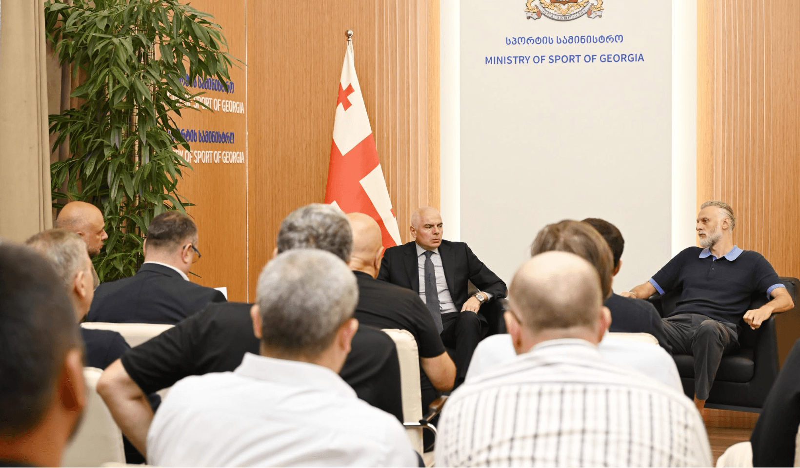 სპორტის მინისტრი ქართული საკალათბურთო კლუბების წარმომადგენლებს შეხვდა