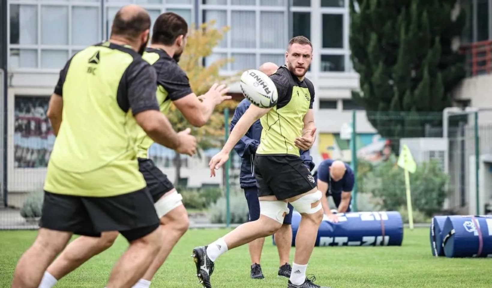სამხრეთ აფრიკაში გამგზავრებამდე "შავმა ლომმა" ღია ვარჯიში ჩაატარა